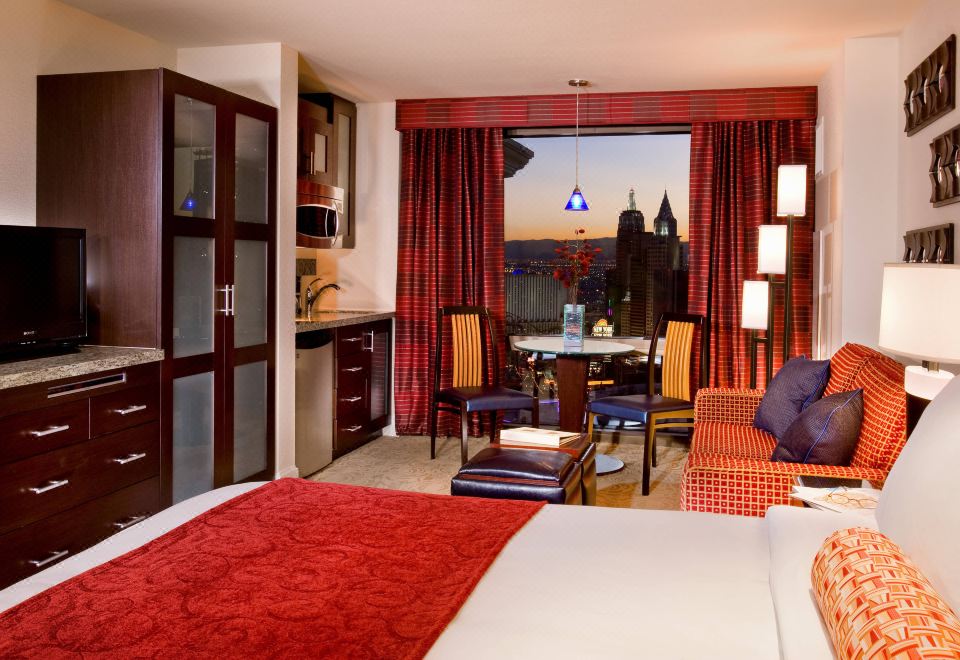 2. 메리어트 그랜드..