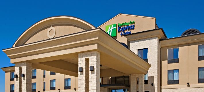Holiday Inn Express & Suites WICHITA FALLS by IHG ウィチタのホテル