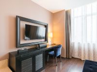 桔子水晶上海国际旅游度假区川沙酒店 - 豪华大床房