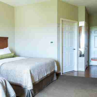 Candlewood Suites Weatherford Rooms