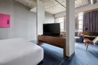 Aloft Dallas Downtown