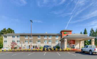 Holiday Inn Express Newberg - Wine Country