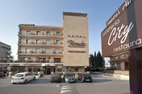 Ibis Styles Figueres Ronda Hotels near Castell de Sant Ferran