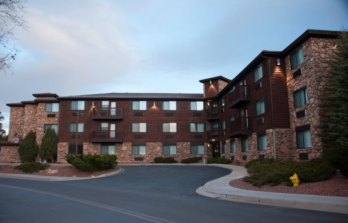 Grand Canyon Hotel & Suites