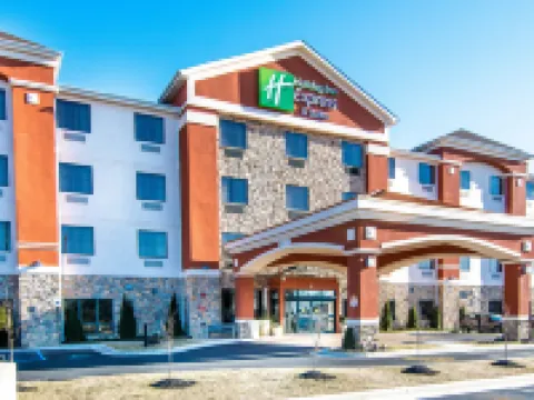 Holiday Inn Express & Suites ELKTON - UNIVERSITY AREA by IHG Hotels in Elkton