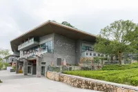 Old Tree Courtyard (Emei Mountain Scenic Area Store) Hotel in zona Yuxian Temple