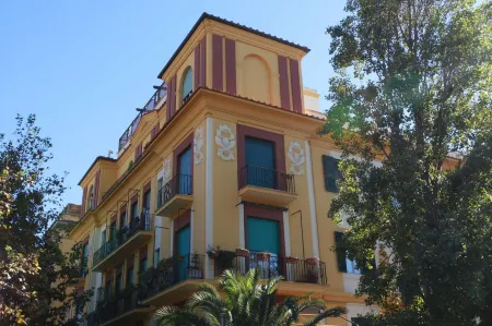 Lido di Ostia 1933 Отели рядом с достопримечательностью «V Lounge Beach»