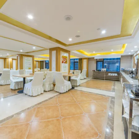 Vienna Hotel (Guilin Yongfu Station Store)