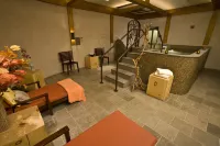 The Lodge at Spruce Peak, Part of Hyatt - Hot Tub