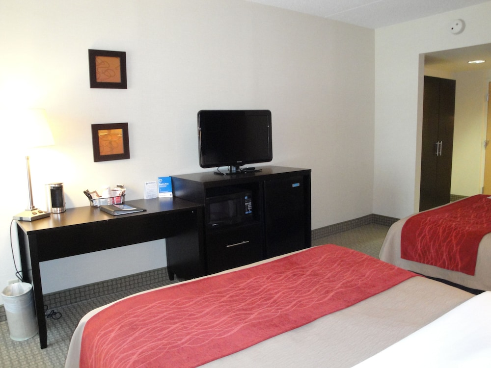 Comfort Inn & Suites York