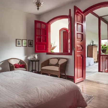 Hacienda Venecia Main House & Coffee Lodge