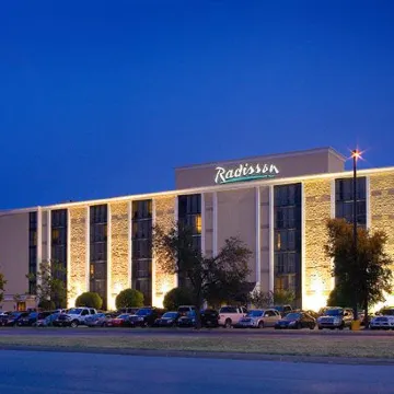 Radisson Hotel Fort Worth North-Fossil Creek Отели рядом с достопримечательностью «Fort Worth Herd Longhorn Cattle Drive»