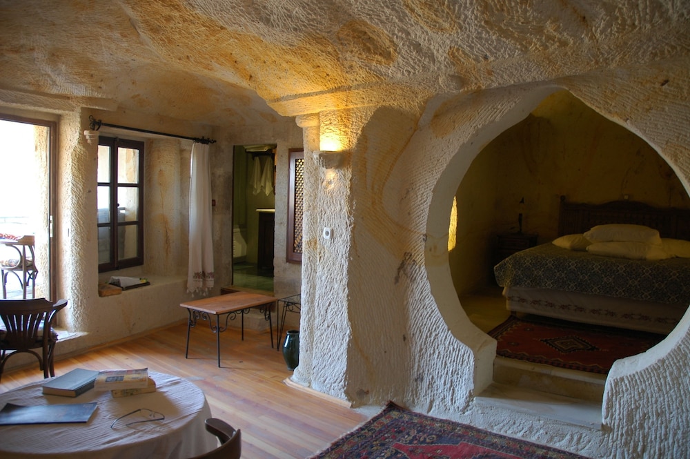 Elkep Evi Cave Hotel