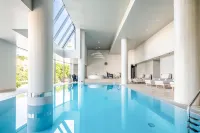 Park Inn by Radisson Danube Bratislava - Pools
