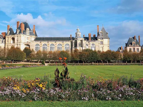 Mercure Château de Fontainebleau Demeures de Campagne Hôtels à : Fontainebleau