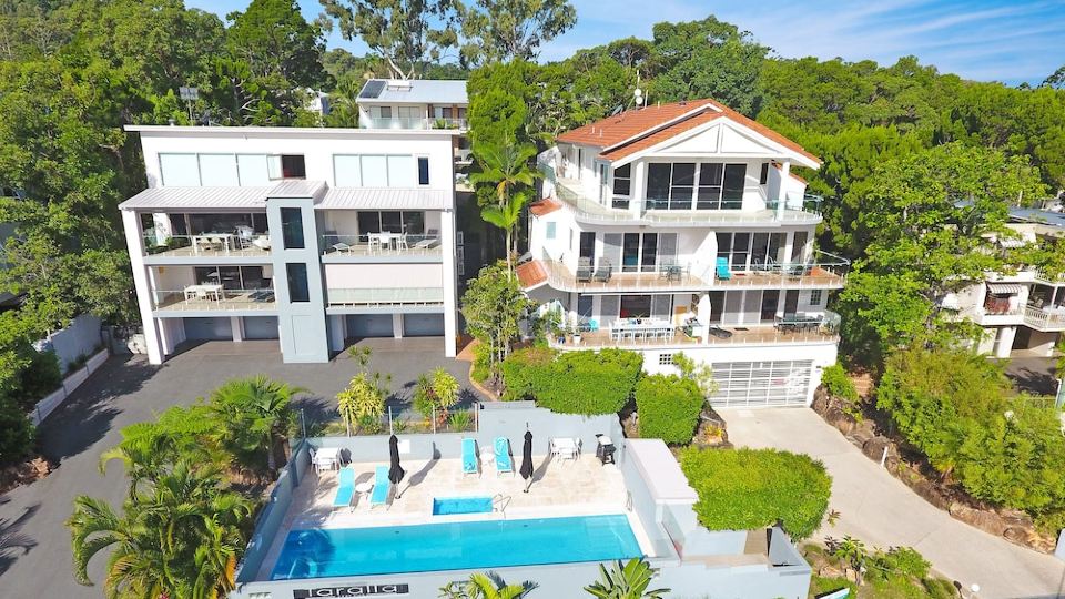 Taralla Apartments