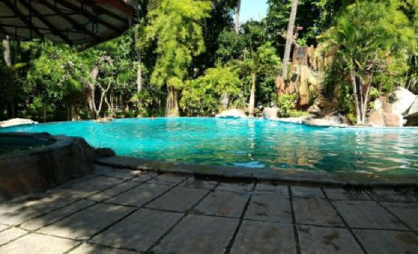 Hotel Pantai Kencana - Housity