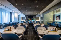 Radisson Blu Hotel, Cologne Hotels near Cologne Central Station