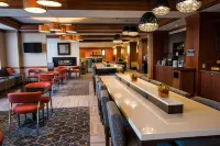 Wyndham Moline on John Deere Commons - С баром