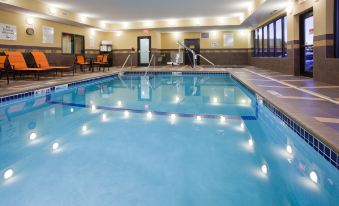 Holiday Inn Express & Suites Fort Dodge