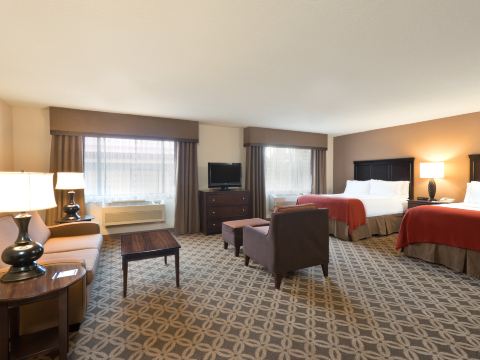 Holiday Inn Express Show Low
