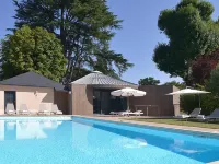 Logis le Parc Hotel & Spa - Uima-altaat