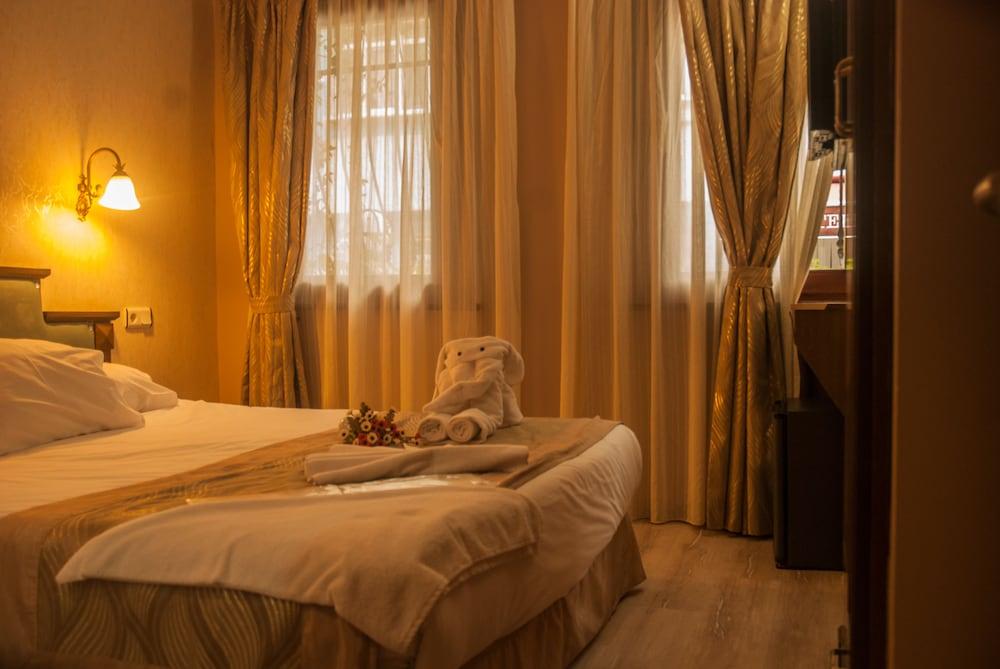 Artefes Hotel Old City & Spa