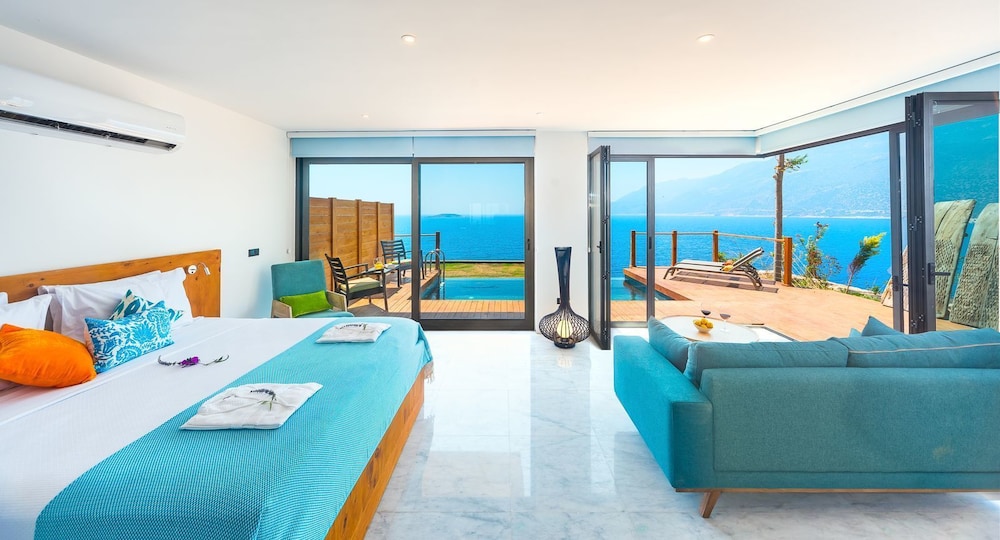 Mandalina Luxury Suites