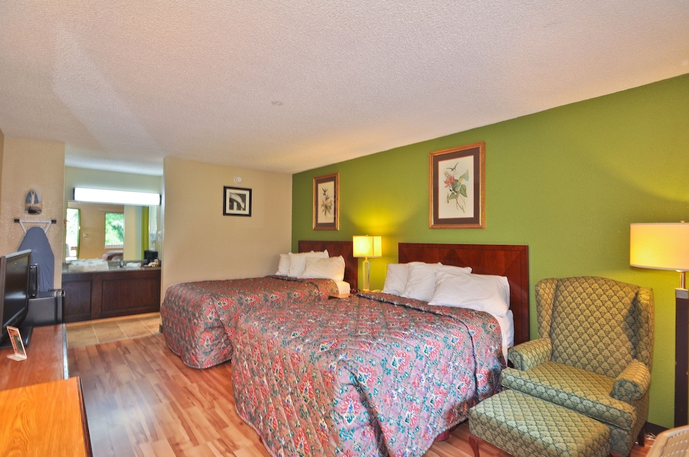 Country Hearth Inn & Suites Marietta