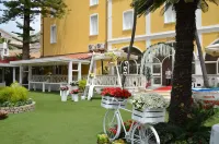 Mediterraneo Palace Hotel Hotels in Belmonte Calabro