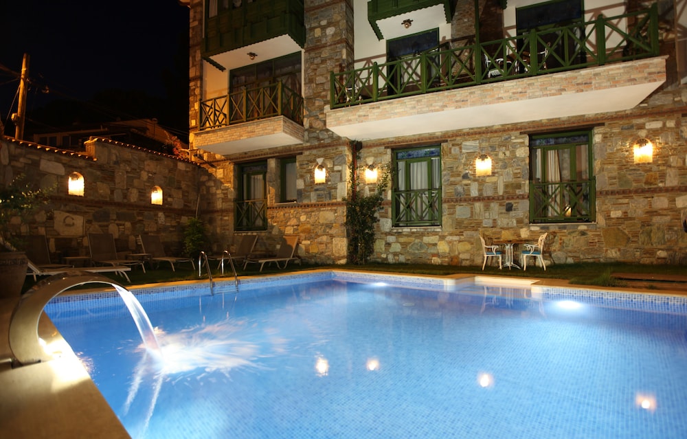 Celsus Boutique Hotel