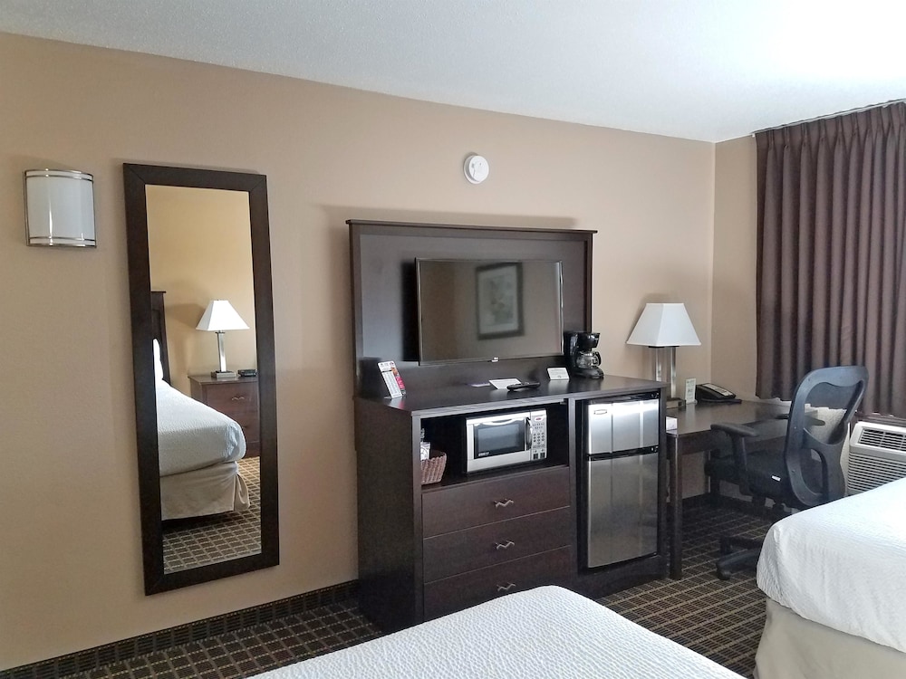 Americas Best Value Inn and Suites Bismarck