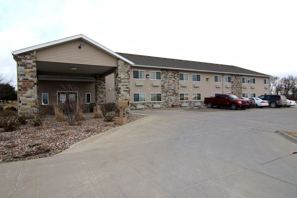 Rock Island Inn & Suites