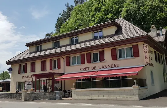 特拉維爾烤肉酒店