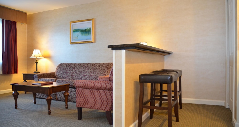 Best Western Plus Vineyard Inn & Suites