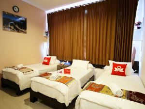 Audah Syariah Residence Mitra RedDoorz