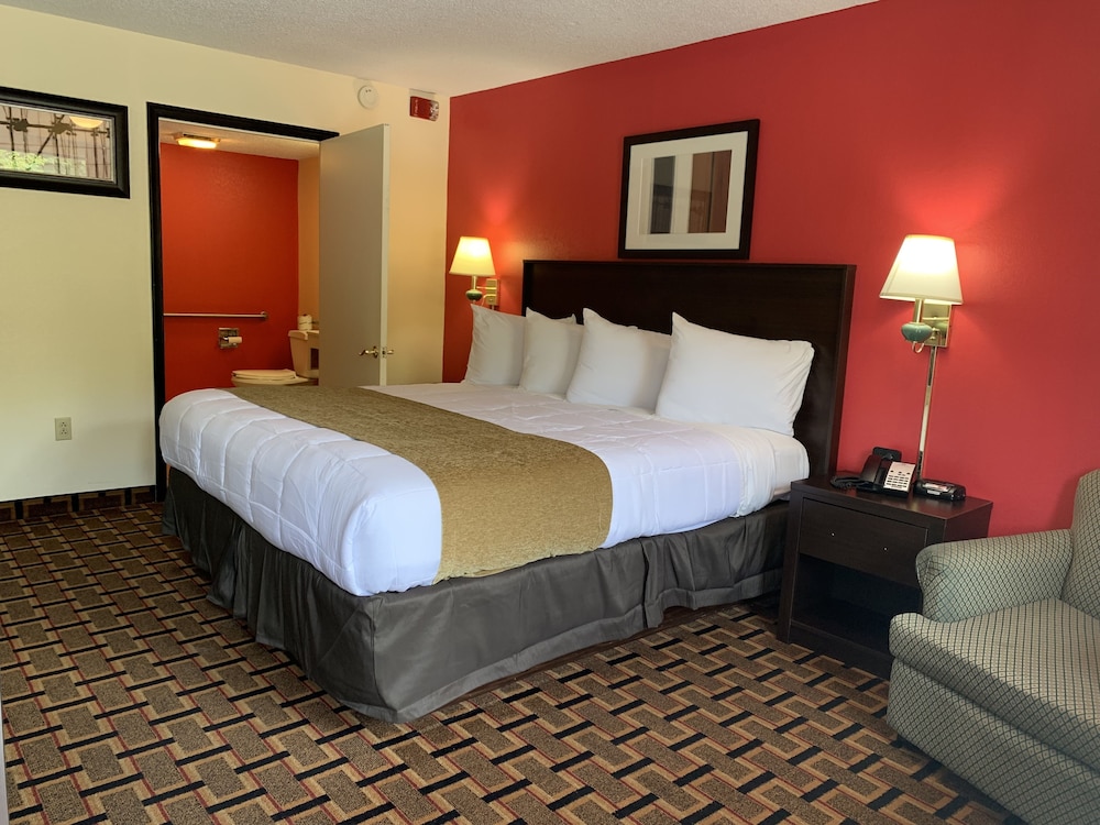 Americas Best Value Inn - Fredericksburg North