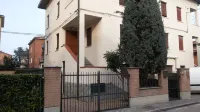 B&B Viale Manzoni فنادق في Fiorano