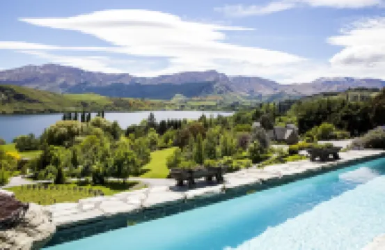 Stoneridge Estate Hotels in Lake Hayes