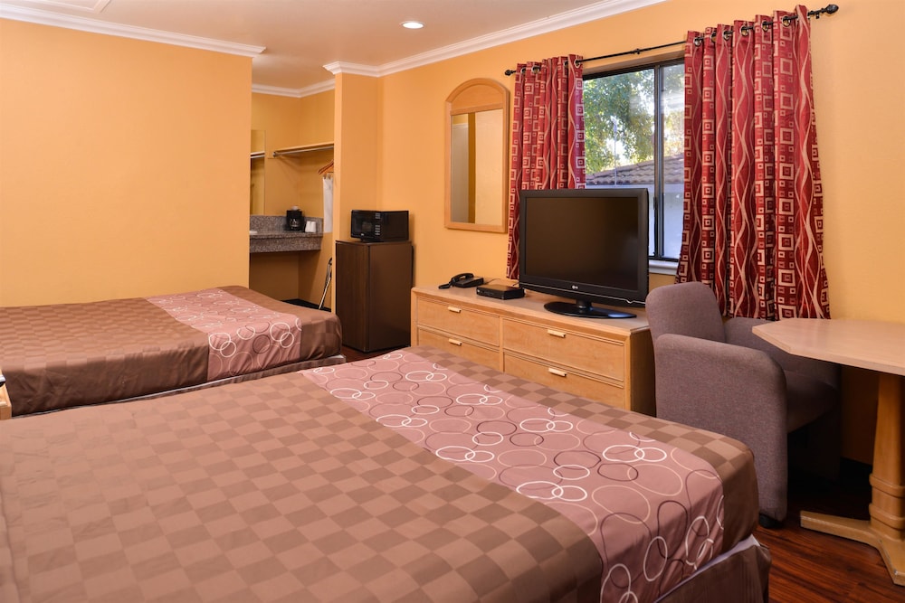 Americas Best Value Inn and Suites Clearlake