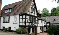 Hotel & Gastropark Loemühle Hotel dekat FOM Hochschule Hochschulzentrum Marl