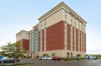 Drury Inn & Suites Indianapolis Northeast - Pool