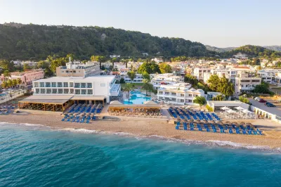 Avra Beach Resort Hôtels à : Ixia