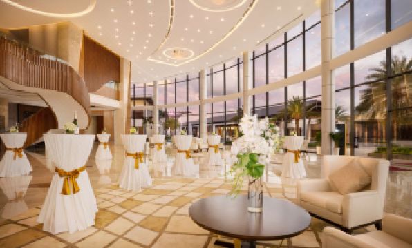 5. 래디슨 블루 리..