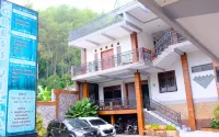 Gress Villa Hotels near Coban Rondo Adventure