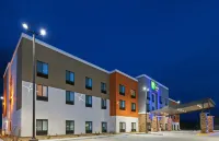 Holiday Inn Express & Suites Perryton by IHG Hotels in Perryton