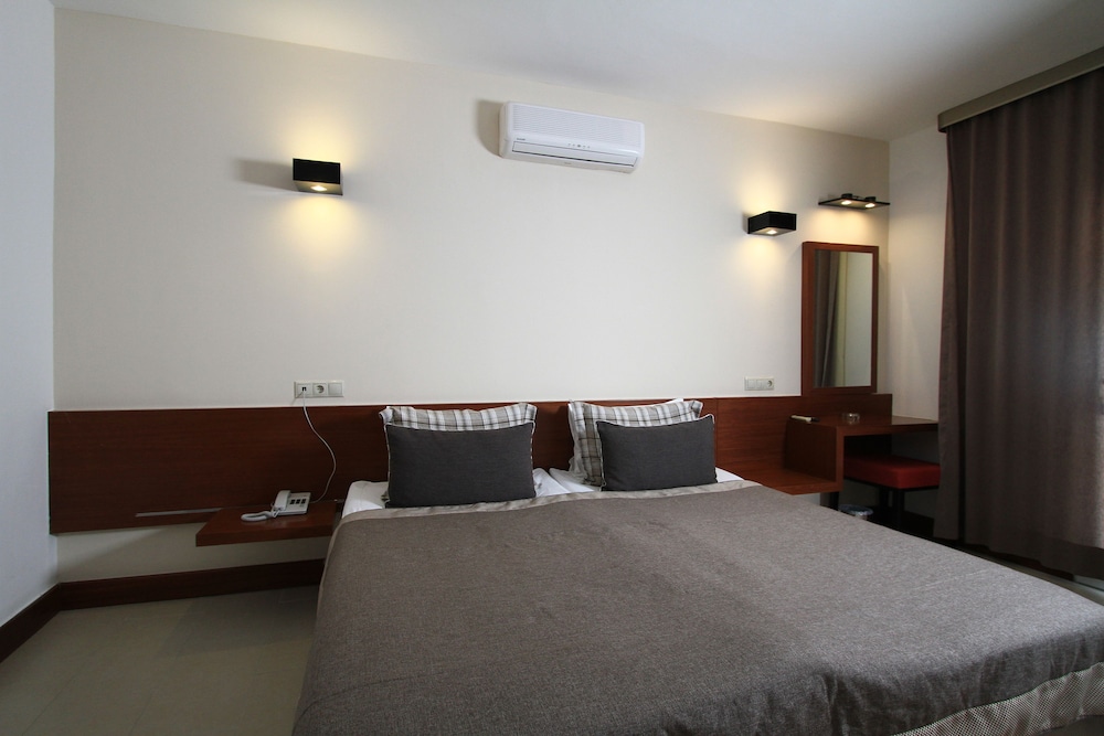 Manastir Hotel & Suites