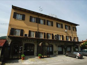 Hotel Ristorante Tre Galletti