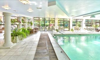 Estreya Residence