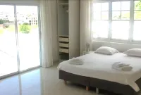 查姆帕爾特蒙斯度假酒店 - 水晶別墅&公寓